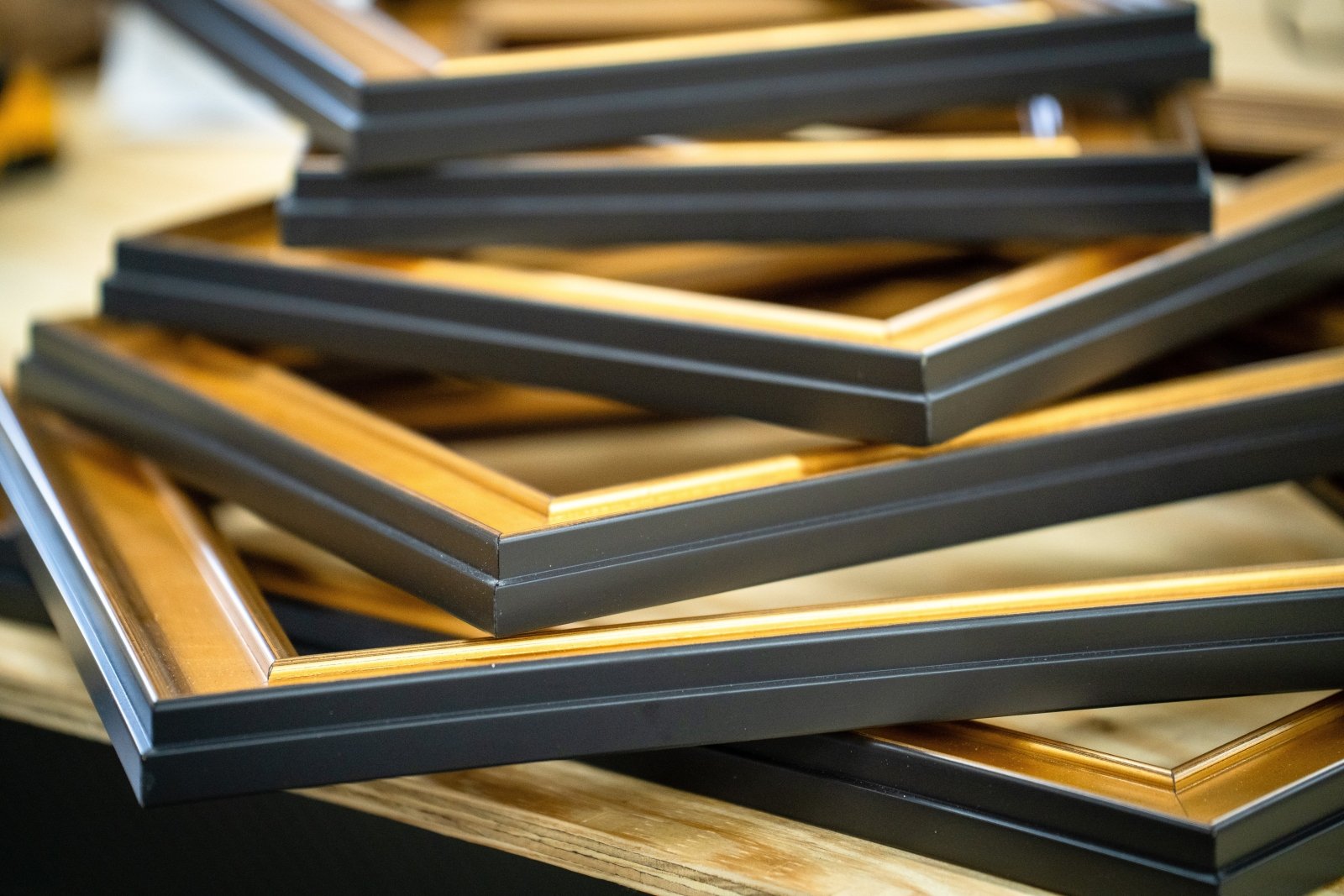 Art Framing Hardware: A Guide to Clips, D-Rings, & More - Articient