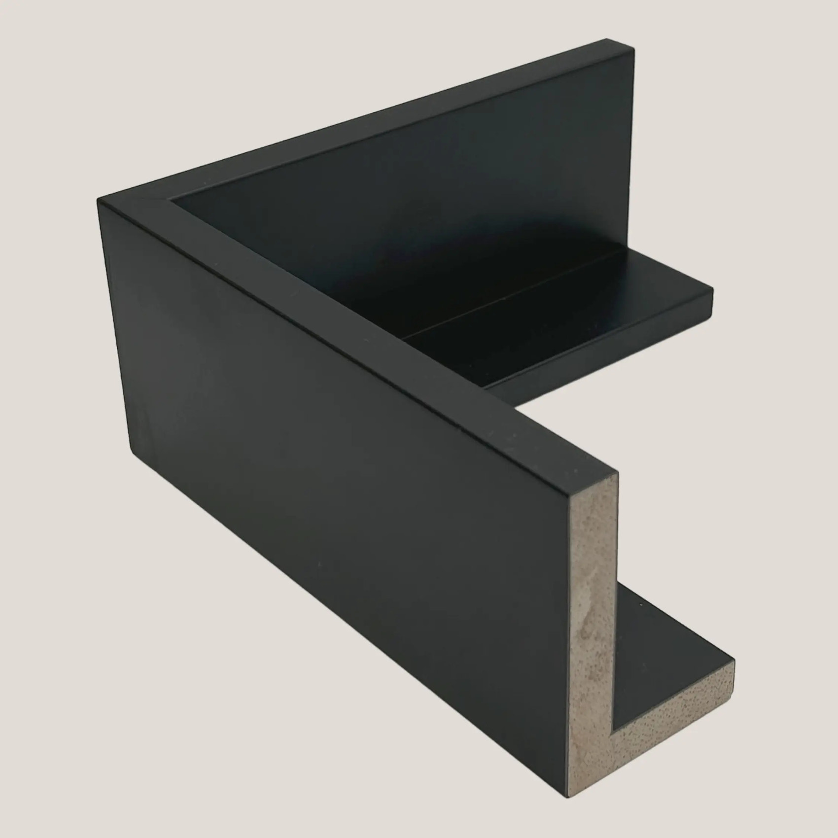 Osborne - Deep Black Gallery Floater Frame