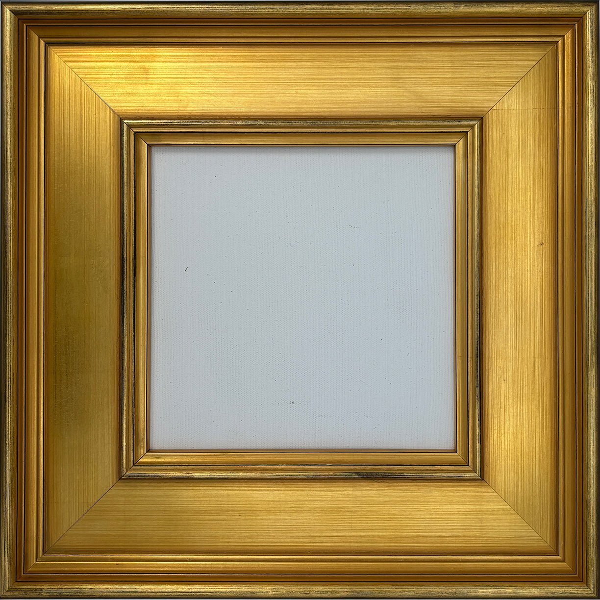 Vendue - Wide Artist Gold FramePicture Frame