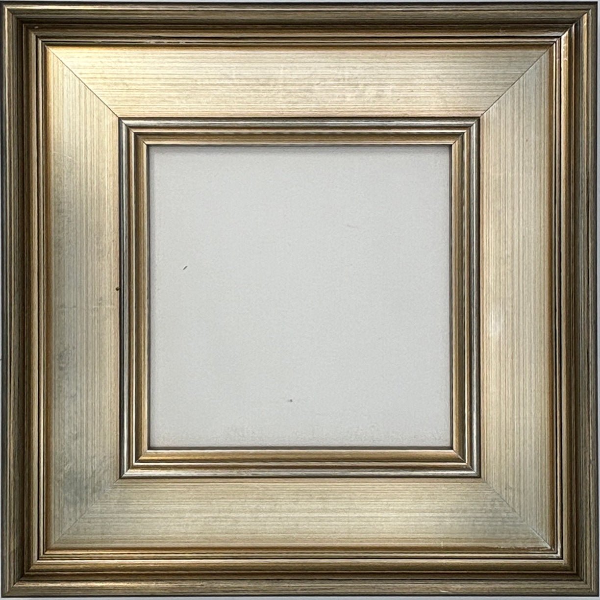 Vendue - Wide Artist Silver FramePicture Frame